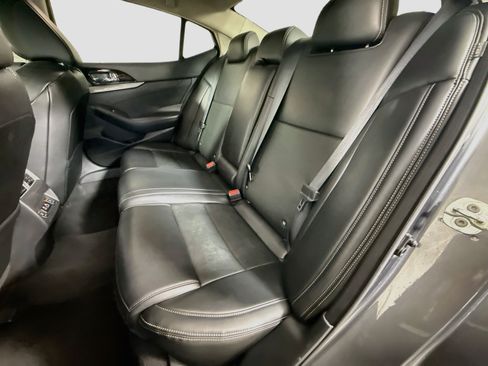 Used 2023 Nissan Maxima SL FWD image 25