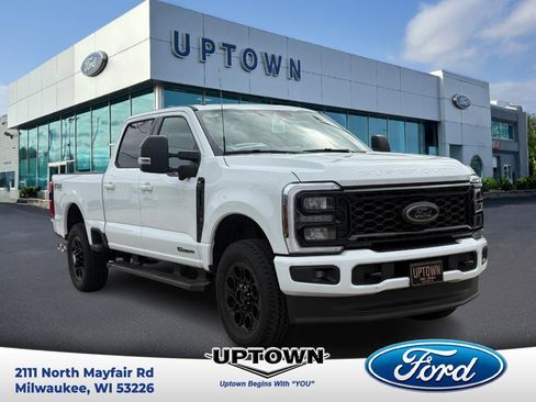 New 2026 Ford F250 XLT w/ XLT Premium Package AWD/4WD image 1