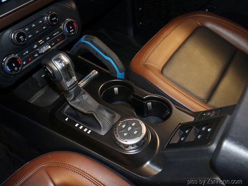 Used 2022 Ford Bronco Outer Banks image 25