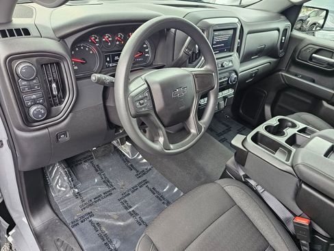 Used 2024 Chevrolet Silverado 1500 Custom Trail Boss w/ Dark Appearance Package image 19