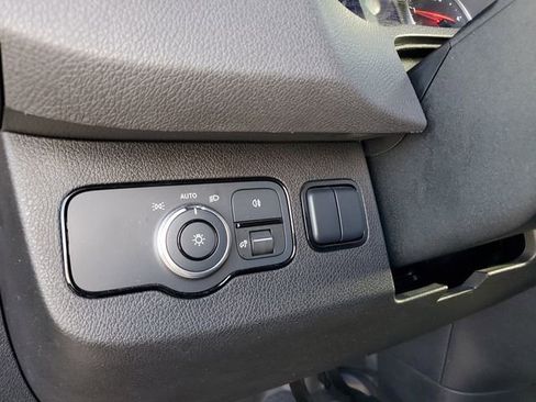 Used 2023 Mercedes-Benz Sprinter 2500 image 12