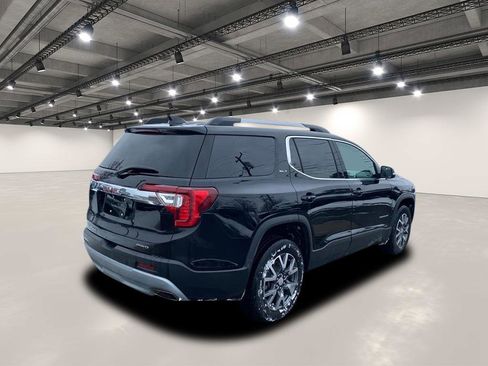 Used 2023 GMC Acadia SLT w/ Preferred Package image 7