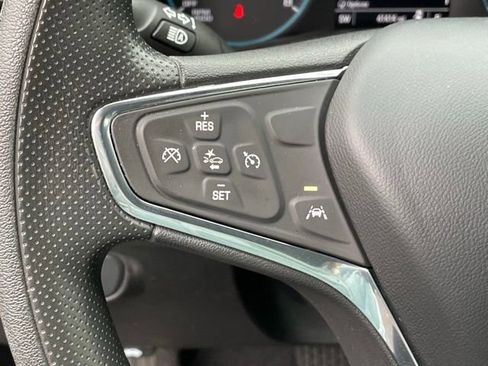 Used 2021 Chevrolet Equinox LS image 15