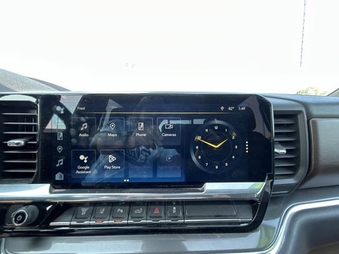 Used 2024 Chevrolet Silverado 3500 High Country w/ Technology Package image 32