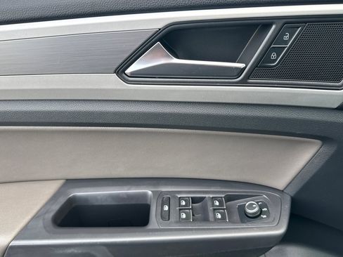 Used 2021 Volkswagen Atlas S image 10