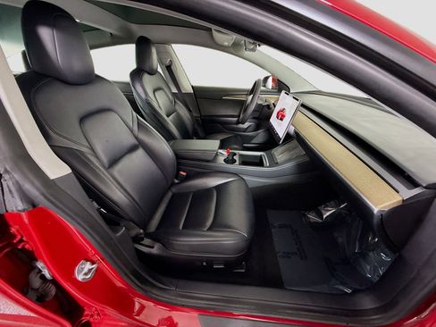 Used 2022 Tesla Model 3 Standard Range image 28