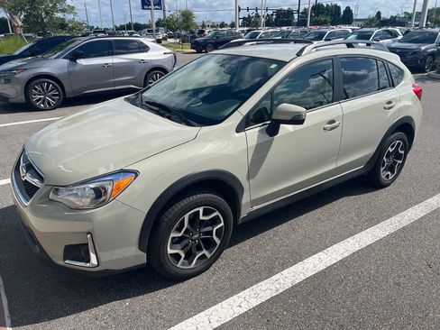 Used 2016 Subaru Crosstrek 2.0i Limited AWD/4WD image 1