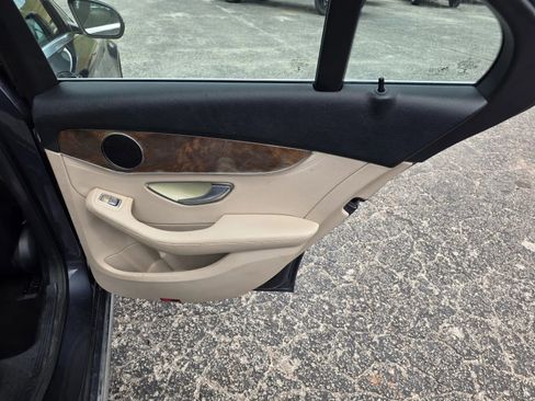 Used 2016 Mercedes-Benz C 300 Sedan image 14
