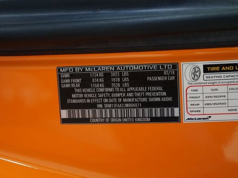 Used 2018 McLaren 570S Spider image 31