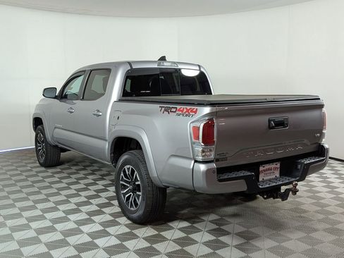 Used 2021 Toyota Tacoma TRD Sport w/ Technology Package AWD/4WD image 5