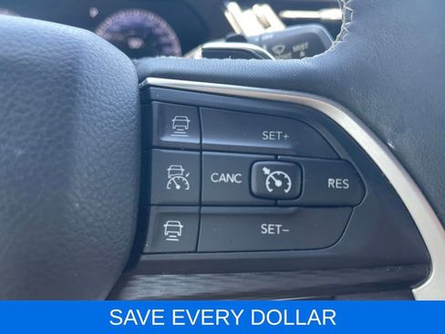 Used 2023 Jeep Grand Cherokee L Laredo RWD image 20