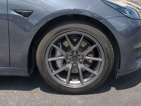Used 2021 Tesla Model 3 Standard Range Plus RWD image 11