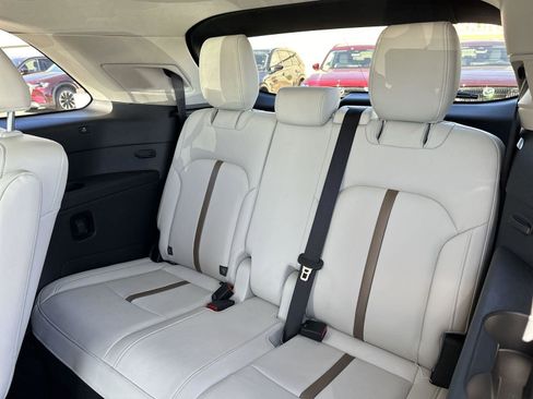 Certified 2024 MAZDA CX-90 Plug-In Hybrid w/ Premium Plus image 29