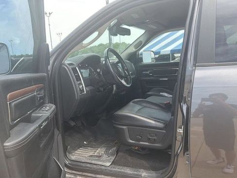 Used 2017 RAM 2500 Laramie AWD/4WD image 4