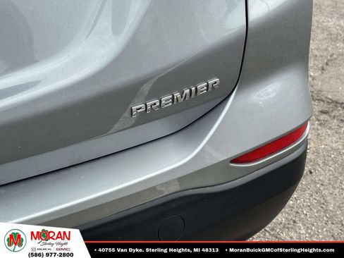 Certified 2023 Chevrolet Equinox Premier FWD image 11