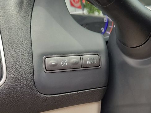 Used 2015 INFINITI Q50 w/ Moonroof Package RWD image 14