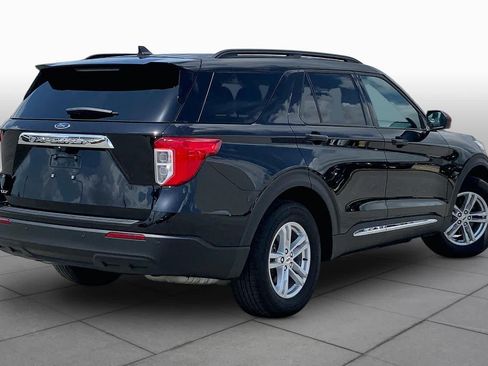 Certified 2024 Ford Explorer XLT RWD image 13
