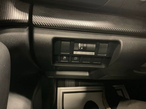 Used 2023 Subaru Crosstrek 2.0i image 14