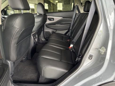 Used 2023 Nissan Murano SV w/ SV Midnight Edition Package image 10