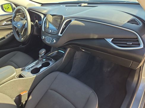 Used 2024 Chevrolet Malibu LT FWD image 30