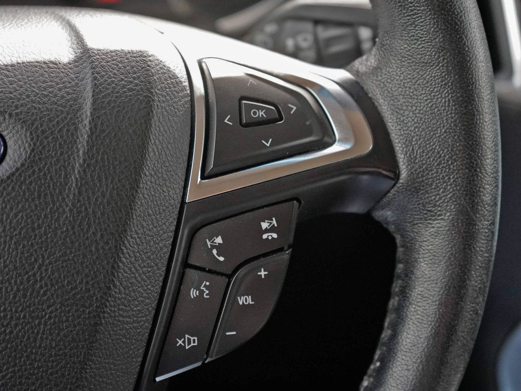 Used 2021 Ford Edge Titanium FWD image 15
