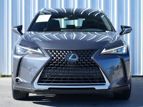 Used 2022 Lexus UX 200 image 5