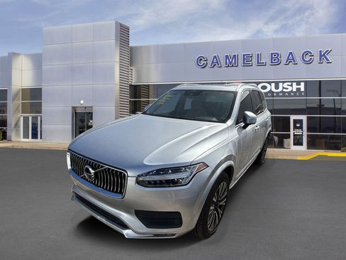 Used 2020 Volvo XC90 T5 Momentum FWD image 17