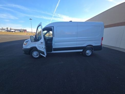 New 2026 Ford Transit 250 148 Medium Roof Extended AWD image 11