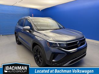 Used 2022 Volkswagen Taos SE video 1