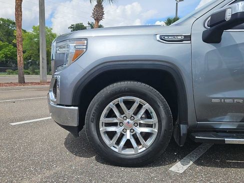 Used 2019 GMC Sierra 1500 SLT w/ SLT Premium Package AWD/4WD image 18