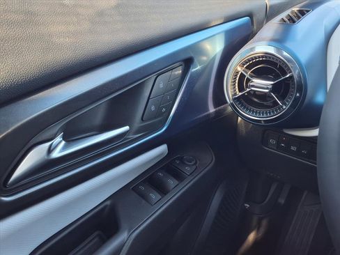 New 2026 Chevrolet Equinox EV LT w/ Convenience Package II image 24