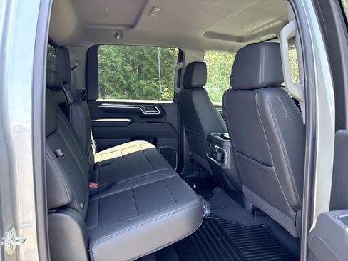 New 2026 Chevrolet Silverado 3500 LTZ w/ LTZ Convenience Package AWD/4WD image 26