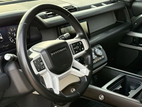 Used 2021 Land Rover Defender 110 X-Dynamic HSE AWD/4WD image 19