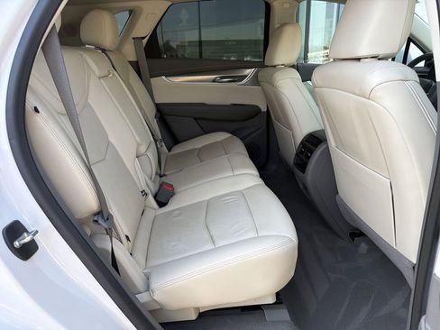 Used 2023 Cadillac XT5 Premium Luxury image 15