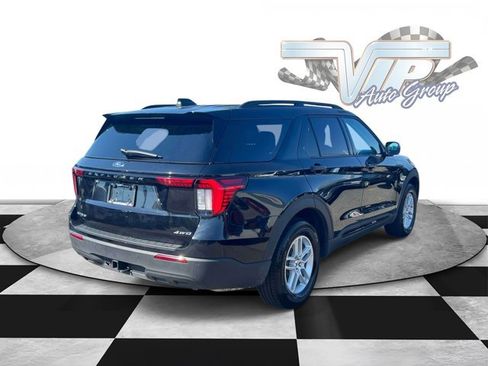 Used 2026 Ford Explorer Active AWD/4WD image 6