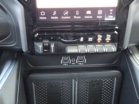 New 2026 RAM 2500 Laramie w/ Night Edition image 16