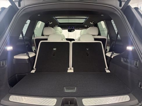 Used 2026 Cadillac Vistiq Luxury w/ LPO, Floor Liner Package image 27