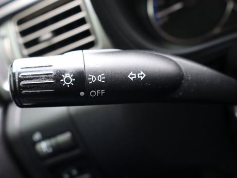 Used 2012 Subaru Forester 2.5X Premium w/ All-Weather Pkg AWD/4WD image 32