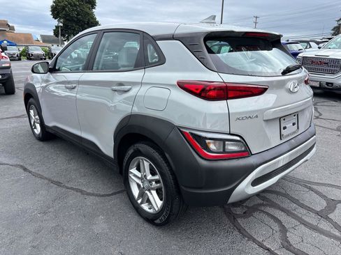 Used 2022 Hyundai Kona SE AWD/4WD image 3