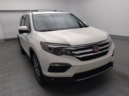 Used 2018 Honda Pilot Touring image 14