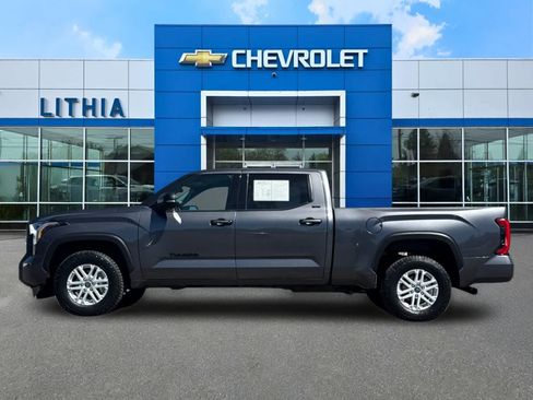 Used 2023 Toyota Tundra SR5 w/ SR5 Premium Package AWD/4WD image 5