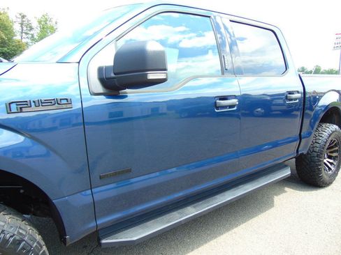 Used 2017 Ford F150 XLT w/ Equipment Group 302A Luxury AWD/4WD image 29