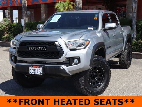 Used 2017 Toyota Tacoma TRD Off-Road RWD image 4