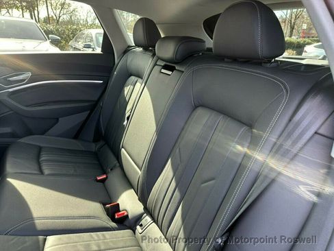 Used 2021 Audi e-tron Premium w/ Convenience Plus Package image 19