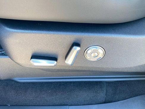 New 2026 Lincoln Navigator L Black Label AWD/4WD image 13