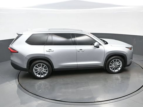 Used 2024 Toyota Grand Highlander AWD image 42