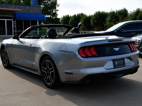 Used 2023 Ford Mustang Premium image 5