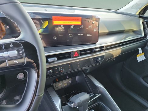 New 2026 Kia Sorento LX FWD image 22