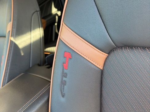 Used 2024 GMC Canyon AT4 w/ AT4 Premium Package image 29