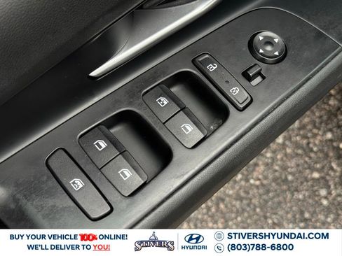 Certified 2023 Hyundai Elantra SEL w/ Preferred Accessory Package image 24